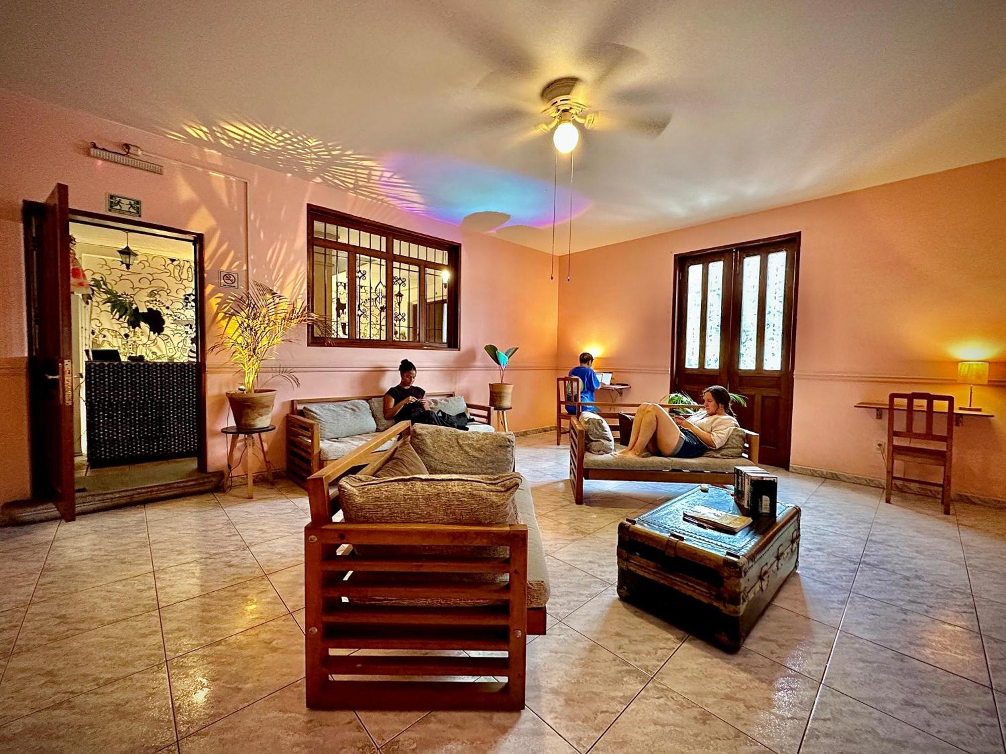 Hostal Central Oaxaca Exterior photo
